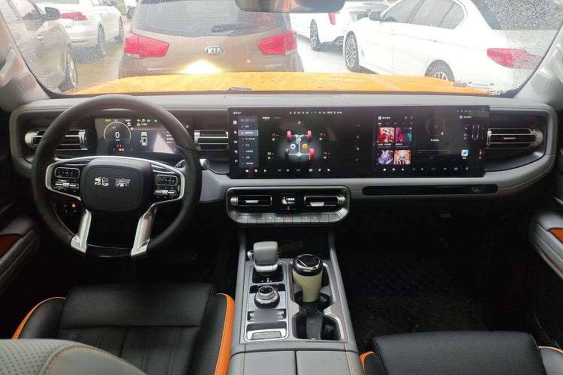Used BAIC Off-Road BJ40 2024 2.0T All-New Urban Hunter Edition Chivalrous Style Center Console