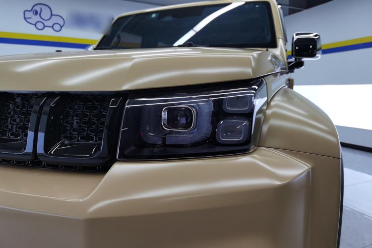 Used BAIC Off-Road BJ40 2019 2.3T Automatic Four-Wheel Drive Ring the Tower Champion Edition China VI Left Front Headlight