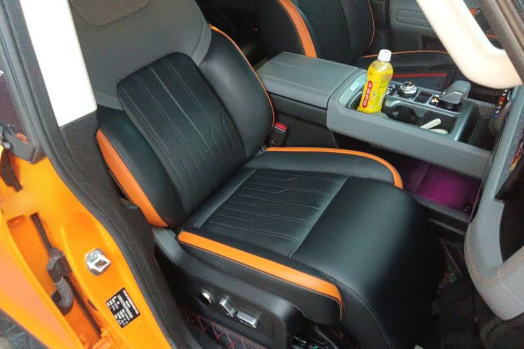 Used BAIC Off-Road BJ40 2024 2.0T All-New Urban Hunter Edition Ultimate Version Right Front Seat