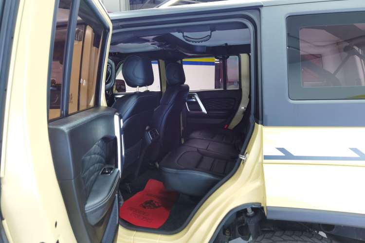 Used BAIC Off-Road BJ40 2019 2.3T Automatic Four-Wheel Drive Ring the Tower Champion Edition China VI Right Rear Seat