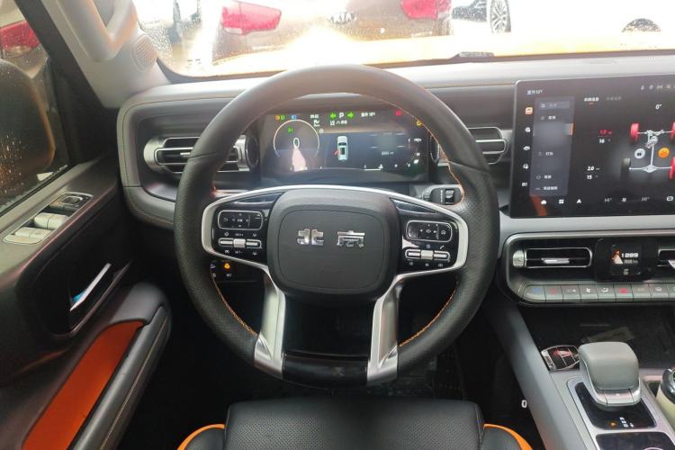 Used BAIC Off-Road BJ40 2024 2.0T All-New Urban Hunter Edition Chivalrous Style Steering Wheel