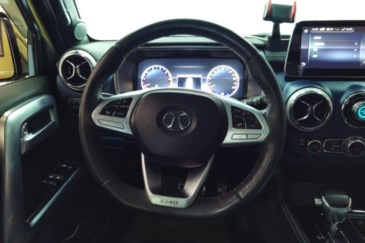 Used BAIC Off-Road BJ40 2019 2.3T Automatic Four-Wheel Drive Ring the Tower Champion Edition China VI Steering Wheel