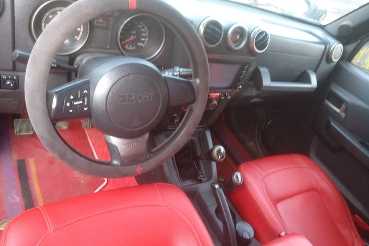 Used BAIC Off-Road BJ40 2014 2.4L Manual Cross-Country Edition Center Console