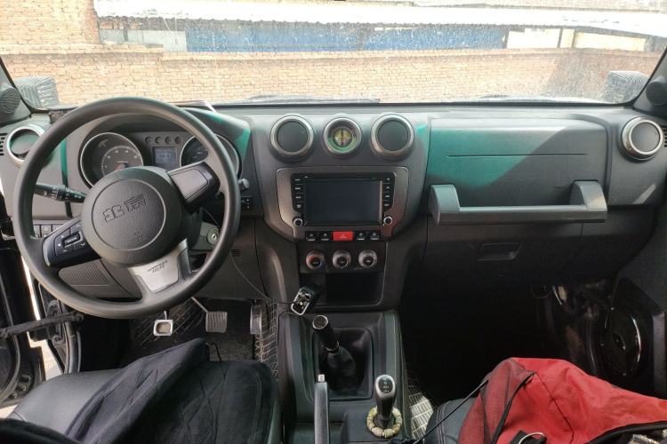 Used BAIC Off-Road BJ40 2014 2.4L Manual Exploration Edition Center Console