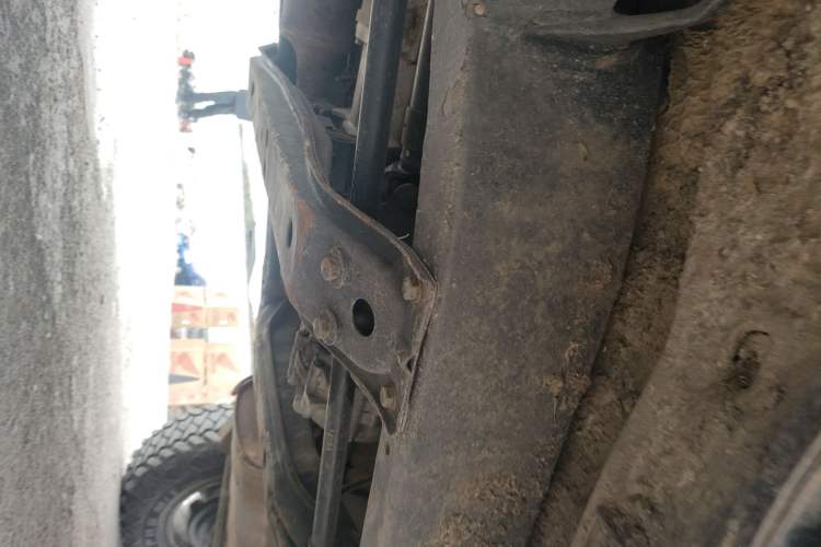 Used BAIC Off-Road BJ40 2014 2.4L Manual Exploration Edition Chassis Front Left