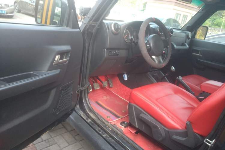 Used BAIC Off-Road BJ40 2014 2.4L Manual Cross-Country Edition Driver Seat