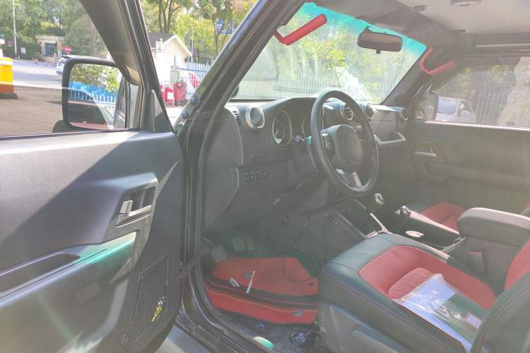 Used BAIC Off-Road BJ40 2014 2.4L Manual Cross-Country Edition Driver Seat