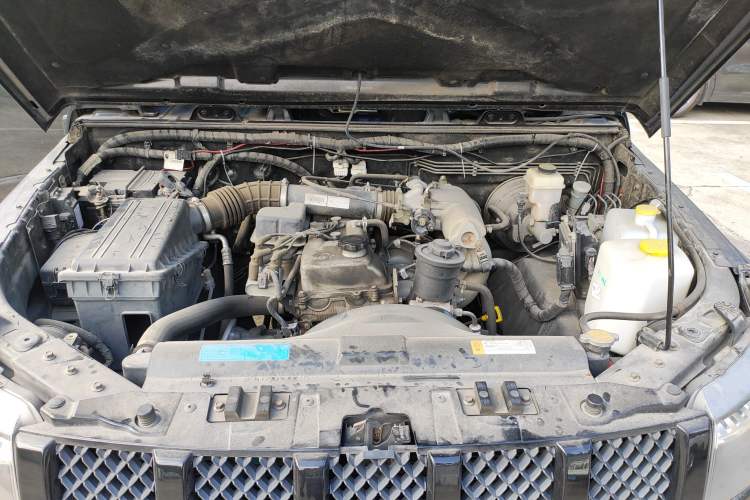 Used BAIC Off-Road BJ40 2014 2.4L Manual Cross-Country Edition Engine Bay