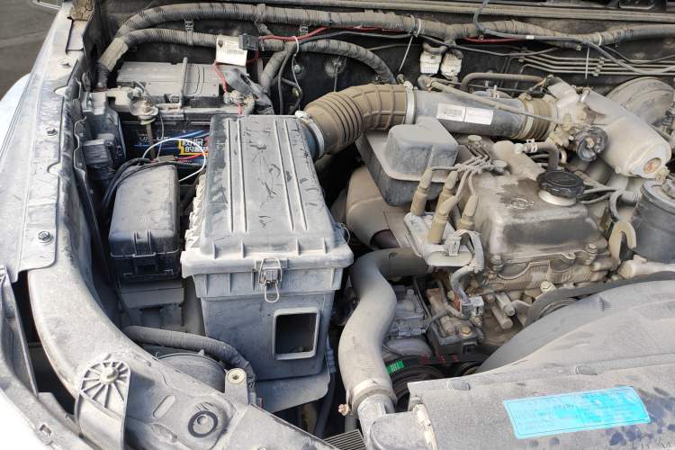 Used BAIC Off-Road BJ40 2014 2.4L Manual Cross-Country Edition Engine Bay Right