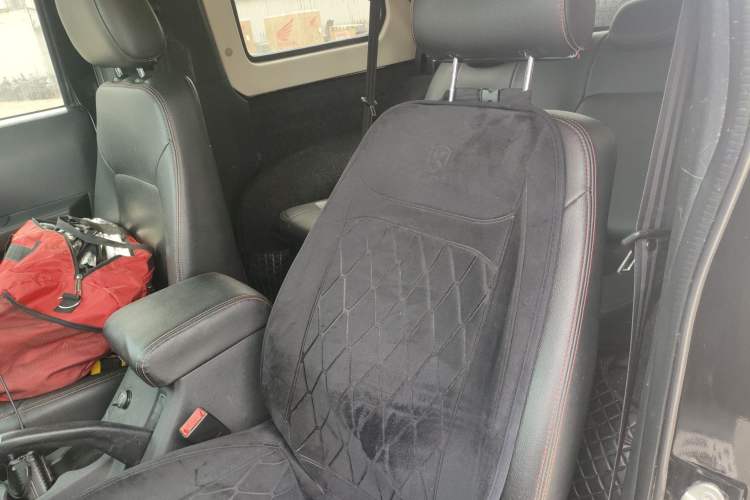 Used BAIC Off-Road BJ40 2014 2.4L Manual Exploration Edition Left Front Seat