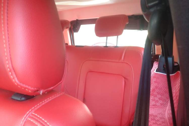 Used BAIC Off-Road BJ40 2014 2.4L Manual Cross-Country Edition Left Rear Seat