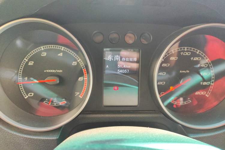 Used BAIC Off-Road BJ40 2014 2.4L Manual Cross-Country Edition Odometer Close Up