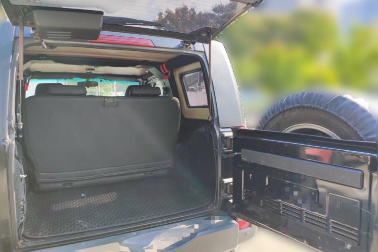 Used BAIC Off-Road BJ40 2014 2.4L Manual Cross-Country Edition Trunk