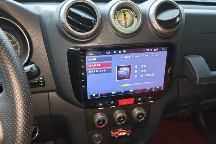 Used BAIC Off-Road BJ40 2014 2.4L Manual Cross-Country Edition Audio And AC Panel