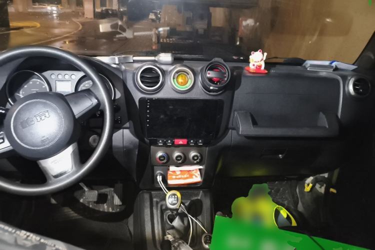 Used BAIC Off-Road BJ40 2014 2.4L Manual Cool Wilderness Edition Center Console