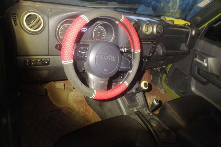 Used BAIC Off-Road BJ40 2014 2.4L Manual Cross-Country Edition Center Console
