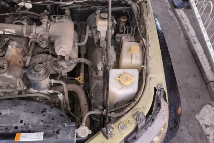 Used BAIC Off-Road BJ40 2014 2.4L Manual Cool Wilderness Edition Engine Bay Left
