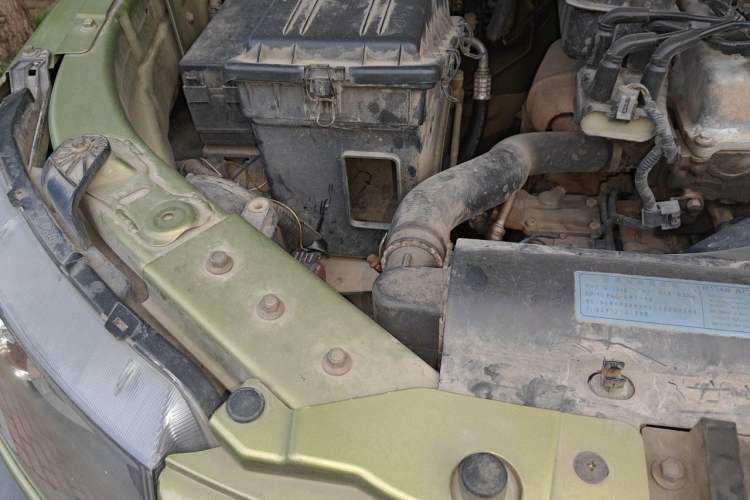 Used BAIC Off-Road BJ40 2014 2.4L Manual Cross-Country Edition Engine Bay Right