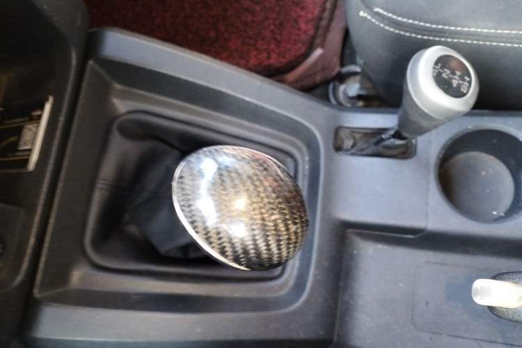 Used BAIC Off-Road BJ40 2014 2.4L Manual Cross-Country Edition Gear Lever