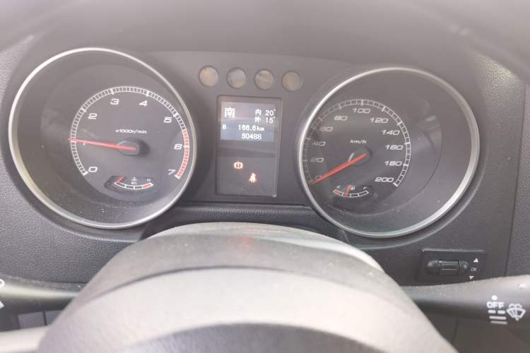 Used BAIC Off-Road BJ40 2014 2.4L Manual Cross-Country Edition Odometer Close Up