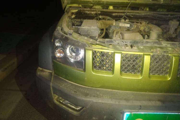 Used BAIC Off-Road BJ40 2014 2.4L Manual Cross-Country Edition Right Front Headlight