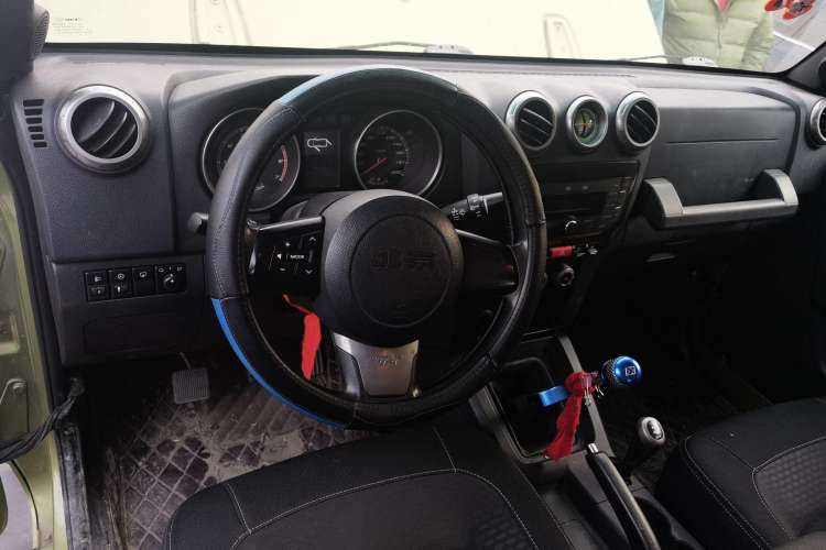 Used BAIC Off-Road BJ40 2014 2.4L Manual Cross-Country Edition Steering Wheel