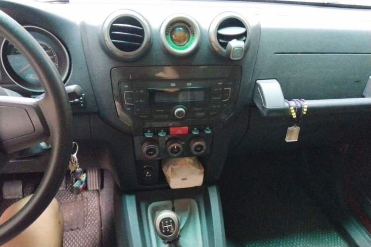 Used BAIC Off-Road BJ40 2014 2.4L Manual Cross-Country Edition Audio And AC Panel