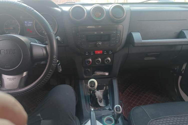 Used BAIC Off-Road BJ40 2014 2.4L Manual Cross-Country Edition Audio And AC Panel
