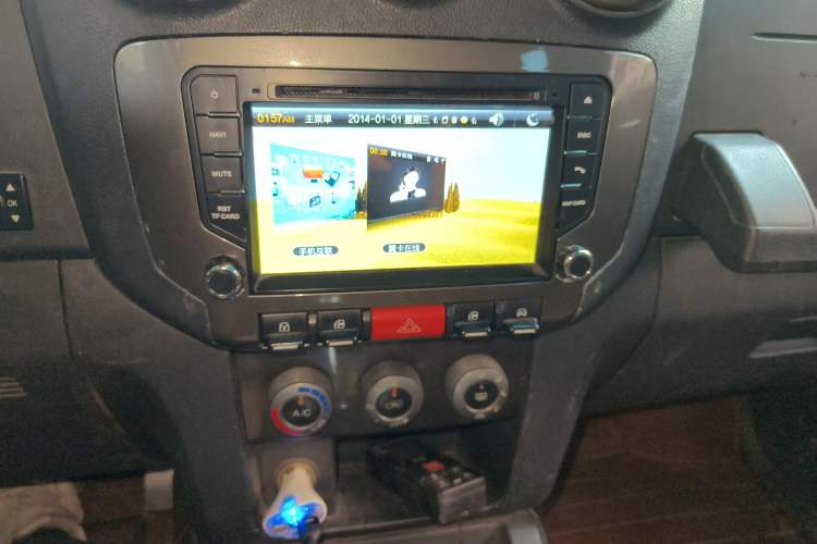 Used BAIC Off-Road BJ40 2014 2.4L Manual Cross-Country Edition Audio And AC Panel