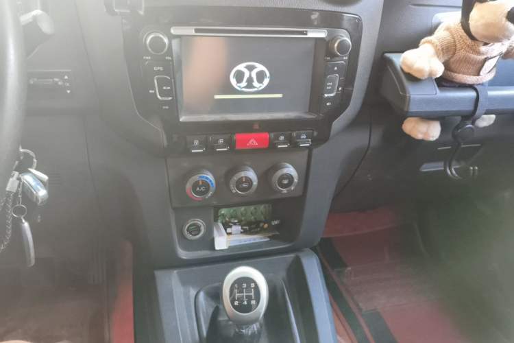 Used BAIC Off-Road BJ40 2014 2.4L Manual Cool Wilderness Edition Audio And AC Panel