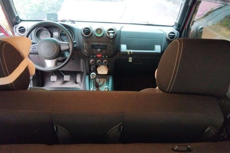 Used BAIC Off-Road BJ40 2014 2.4L Manual Cross-Country Edition Center Console