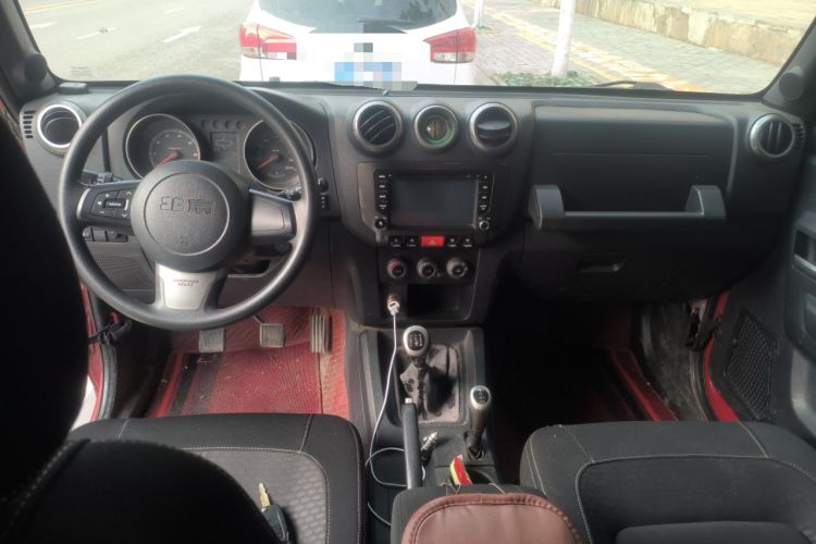 Used BAIC Off-Road BJ40 2014 2.4L Manual Cross-Country Edition Center Console