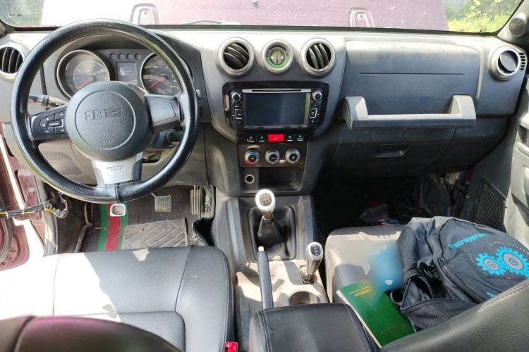 Used BAIC Off-Road BJ40 2014 2.4L Manual Cross-Country Edition Center Console