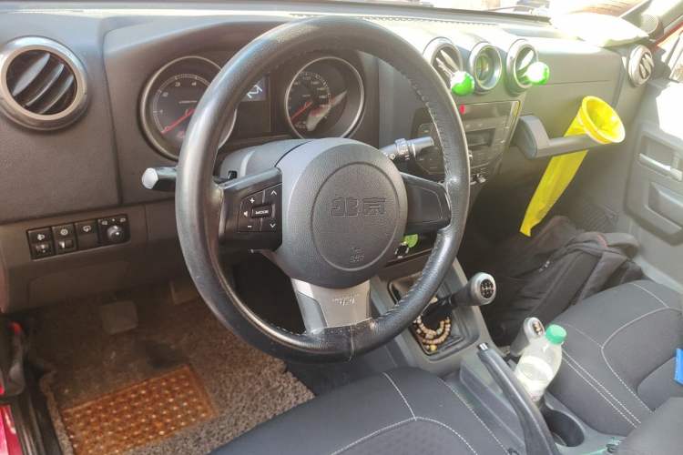 Used BAIC Off-Road BJ40 2014 2.4L Manual Cool Wilderness Edition Center Console