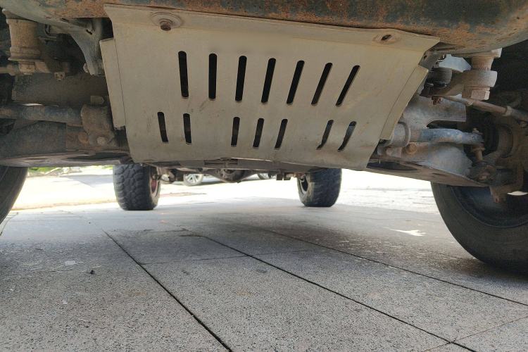 Used BAIC Off-Road BJ40 2014 2.4L Manual Cross-Country Edition Chassis Front