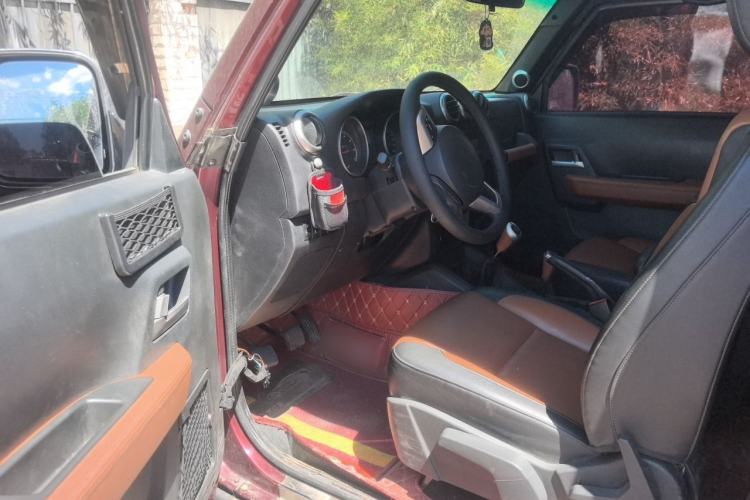 Used BAIC Off-Road BJ40 2014 2.4L Manual Exploration Edition Driver Seat