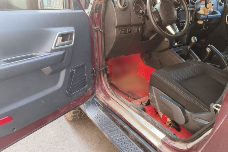 Used BAIC Off-Road BJ40 2014 2.4L Manual Cool Wilderness Edition Driver Seat