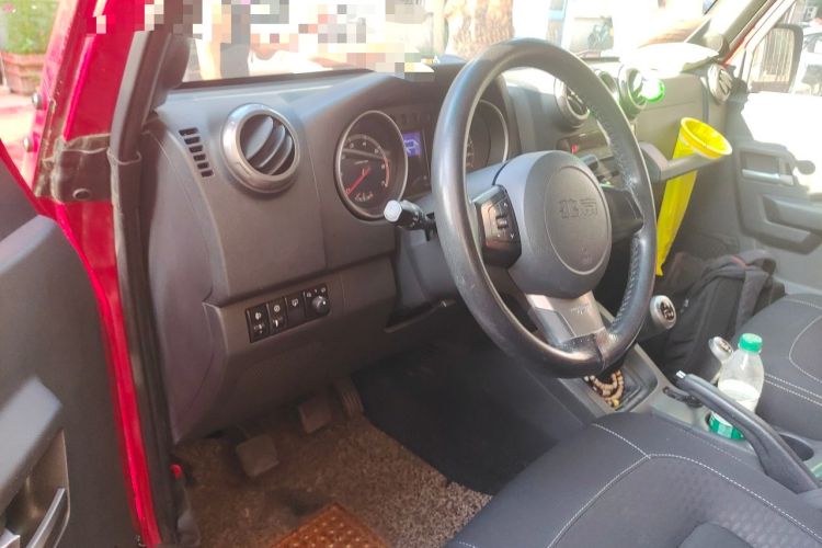 Used BAIC Off-Road BJ40 2014 2.4L Manual Cool Wilderness Edition Driver Seat