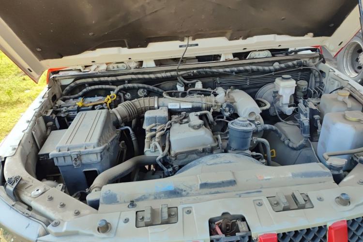 Used BAIC Off-Road BJ40 2014 2.4L Manual Cross-Country Edition Engine Bay