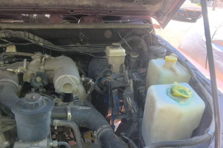 Used BAIC Off-Road BJ40 2014 2.4L Manual Exploration Edition Engine Bay Left