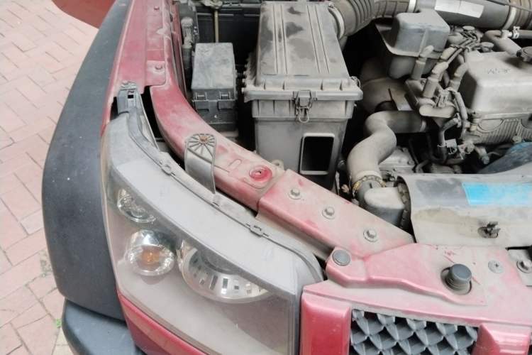 Used BAIC Off-Road BJ40 2014 2.4L Manual Cross-Country Edition Engine Bay Right