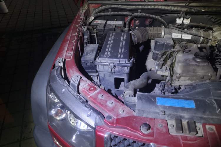 Used BAIC Off-Road BJ40 2014 2.4L Manual Cross-Country Edition Engine Bay Right