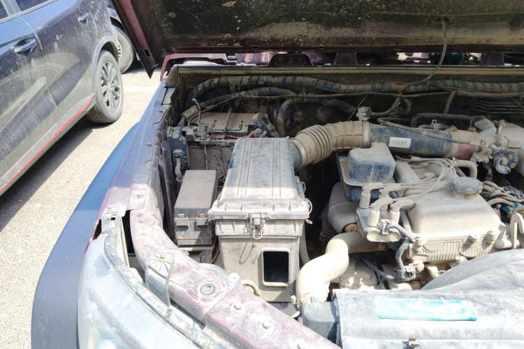Used BAIC Off-Road BJ40 2014 2.4L Manual Cross-Country Edition Engine Bay Right