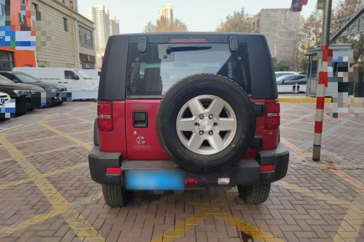 Used BAIC Off-Road BJ40 2014 2.4L Manual Cross-Country Edition Exterior 4