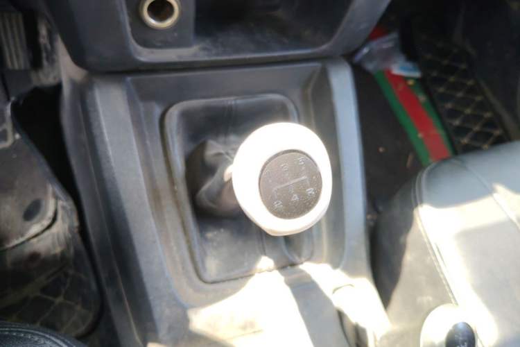 Used BAIC Off-Road BJ40 2014 2.4L Manual Cross-Country Edition Gear Lever