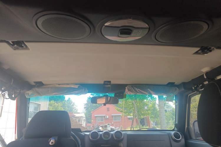 Used BAIC Off-Road BJ40 2014 2.4L Manual Cross-Country Edition Headliner