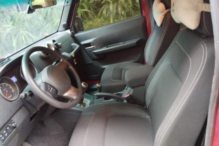 Used BAIC Off-Road BJ40 2014 2.4L Manual Cross-Country Edition Left Front Seat