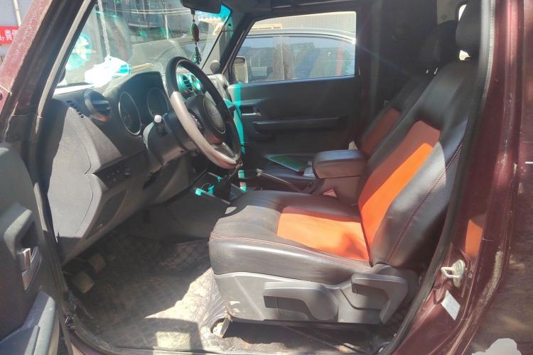 Used BAIC Off-Road BJ40 2014 2.4L Manual Cross-Country Edition Left Front Seat