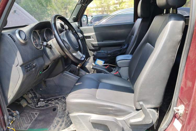 Used BAIC Off-Road BJ40 2014 2.4L Manual Cross-Country Edition Left Front Seat