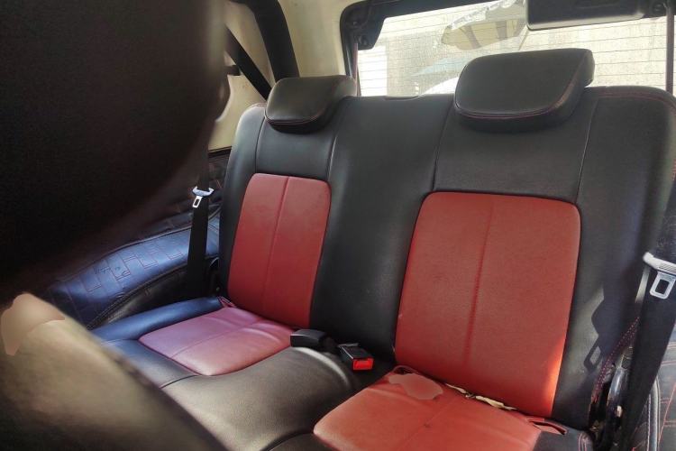 Used BAIC Off-Road BJ40 2014 2.4L Manual Cross-Country Edition Left Rear Seat